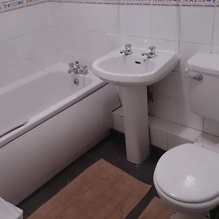 Gardiner Street Apartments Apartment